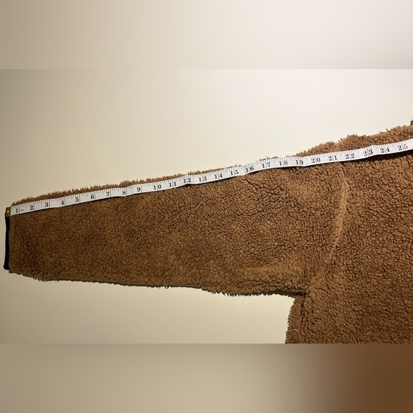 O’Neill Pull Over Sherpa Sweater - Picture 5 of 12